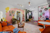 Apartment Downtown, Sleeps 4, Parking, King Bed!