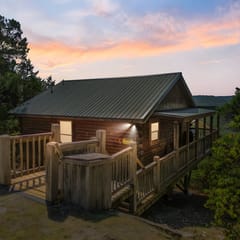 River Views, Hot Tub, King Bed