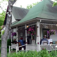 Texaco Bungalette: Historic Loop, Walk Downtown!
