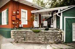 Texaco Bungalette: Historic Loop, Walk Downtown!