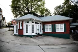 Texaco Bungalow: Historic Loop, Walk Downtown!