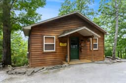 Cabin w/King Bed, Jacuzzi + View