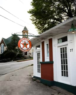 Texaco Bungalow: Historic Loop, Walk Downtown!