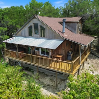 Cabin w/Views, Hot Tub, Sleeps 4