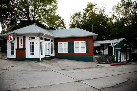 Texaco Bungalow: Historic Loop, Walk Downtown! - Image 1