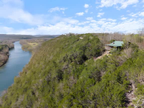 River Views, Sleeps 2, Hot Tub
