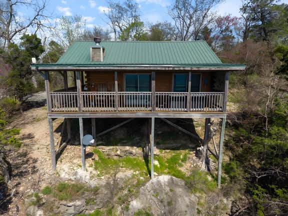 River Views, Sleeps 2, Hot Tub