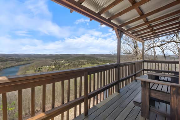 Cabin w/King Bed, Jacuzzi + View