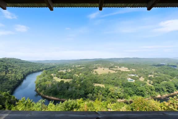 River Cabin, Hot Tub, Sleeps 6!