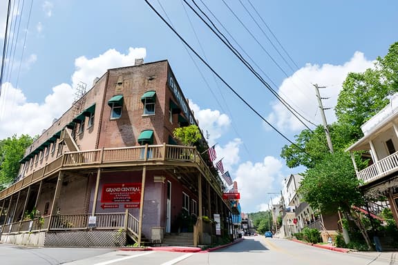 Eclectic Upper Loft Downtown