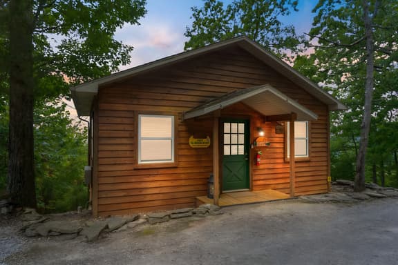 Cabin w/King Bed, Jacuzzi + View