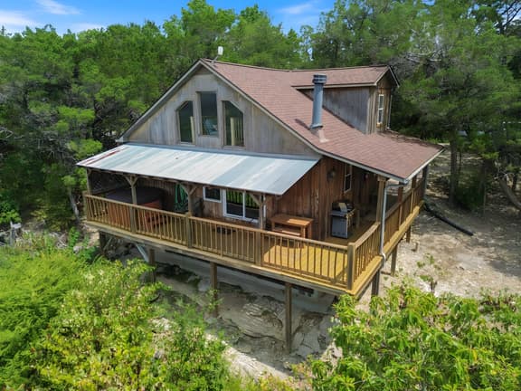 Cabin w/Views, Hot Tub, Sleeps 4